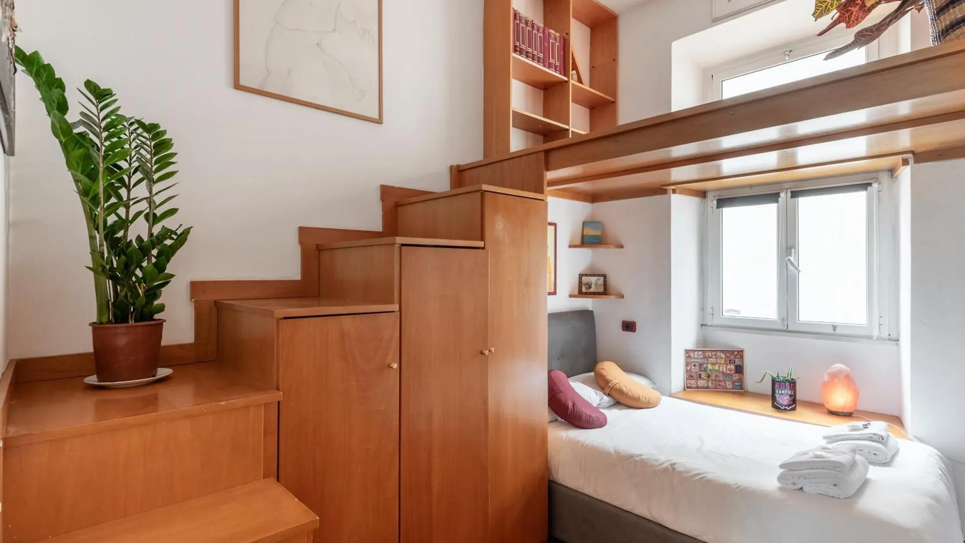 Bright Loft Rome City Center Apartment